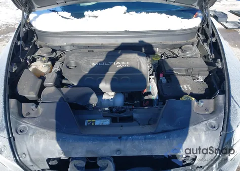 2017 Jeep Cherokee Limited 4X4 z USA, uszkodzony, nr VIN 1C4PJMDB8HW543877